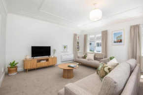 Charming Roslyn Home, Dunedin